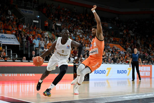 正是凭借这 正是凭借这