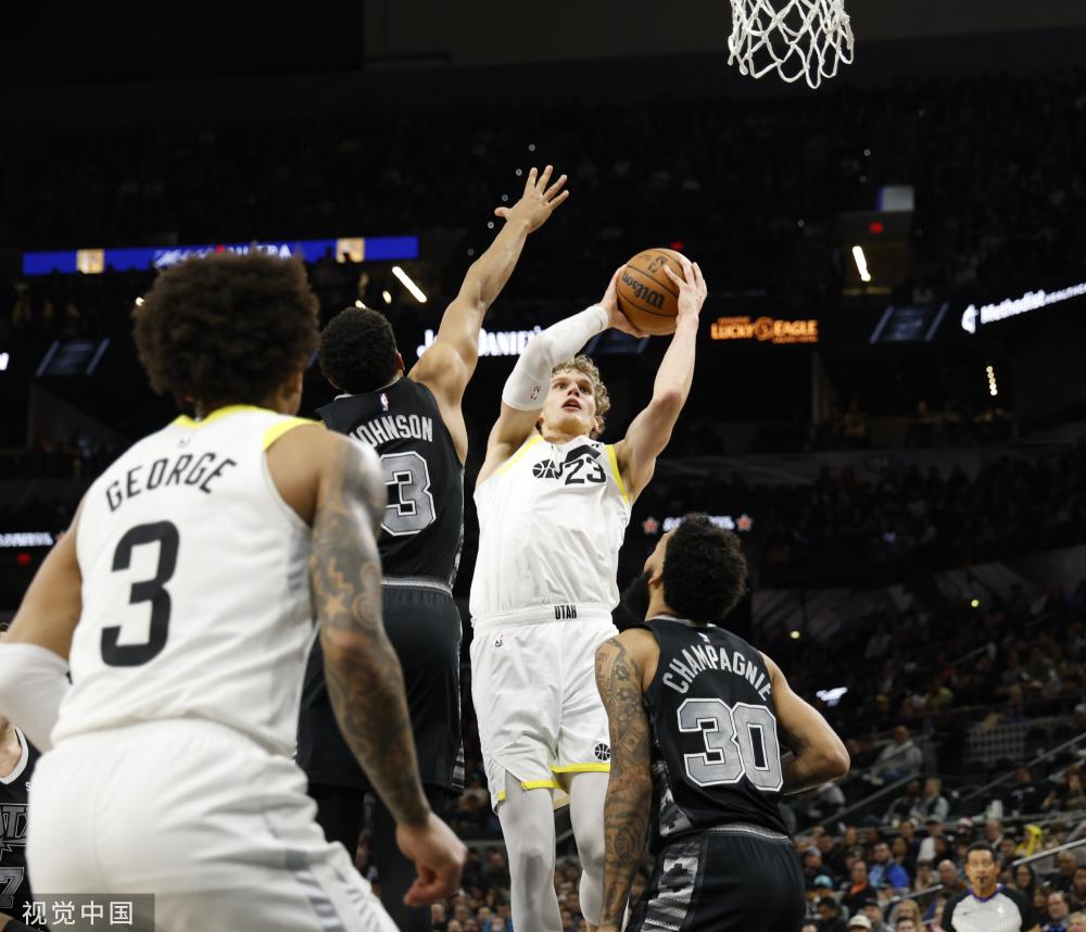 国足主场草 国足主场草